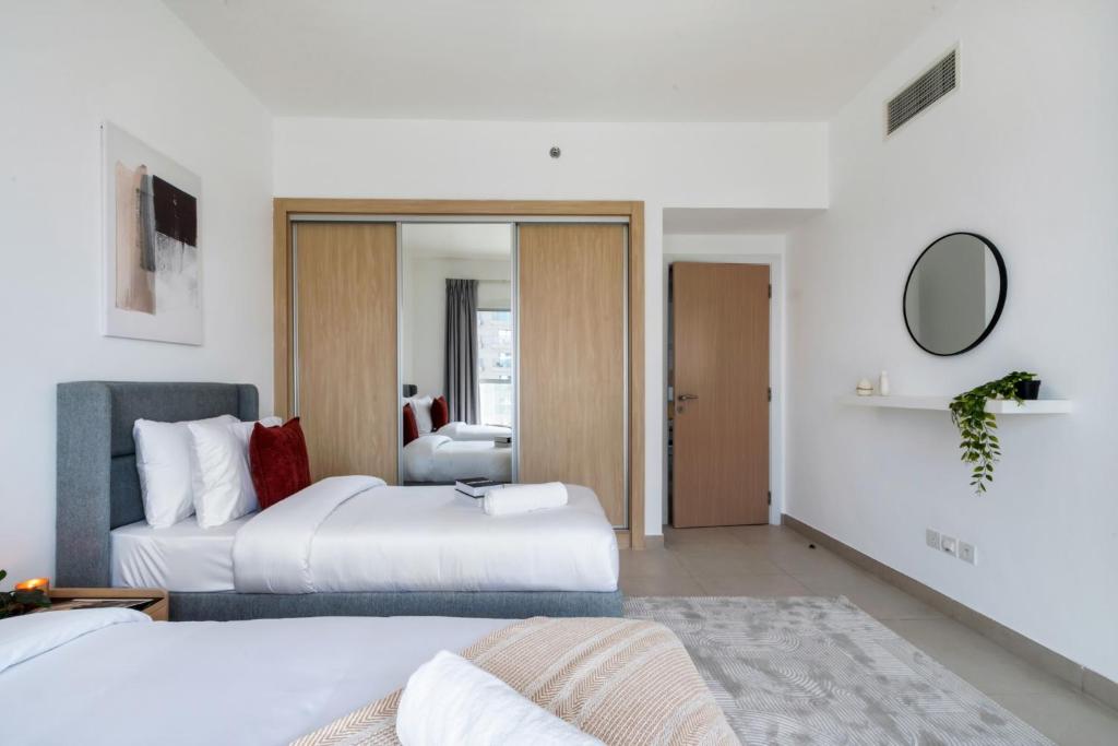 Stella Stays Lana Tower - Resim 32