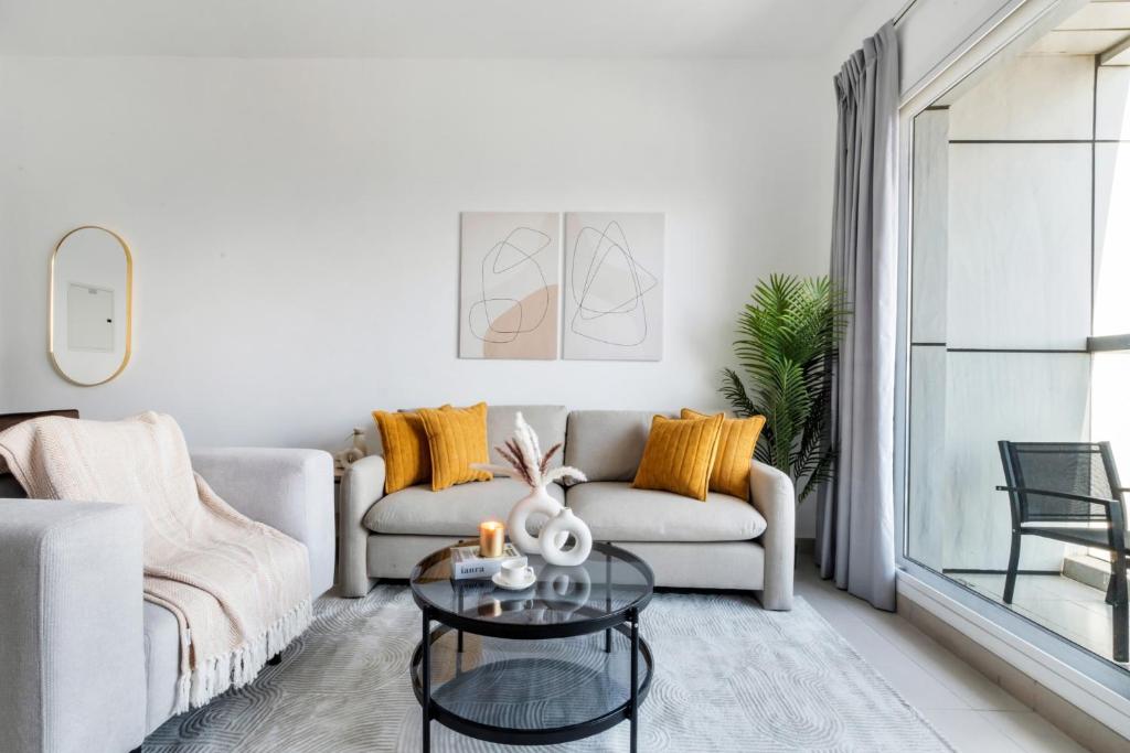 Stella Stays Lana Tower - Resim 27