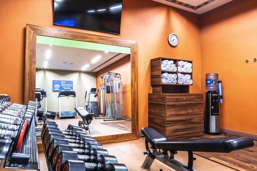 Fitness centrum a/nebo fitness zařízení v ubytování Hampton by Hilton Świnoujscie
