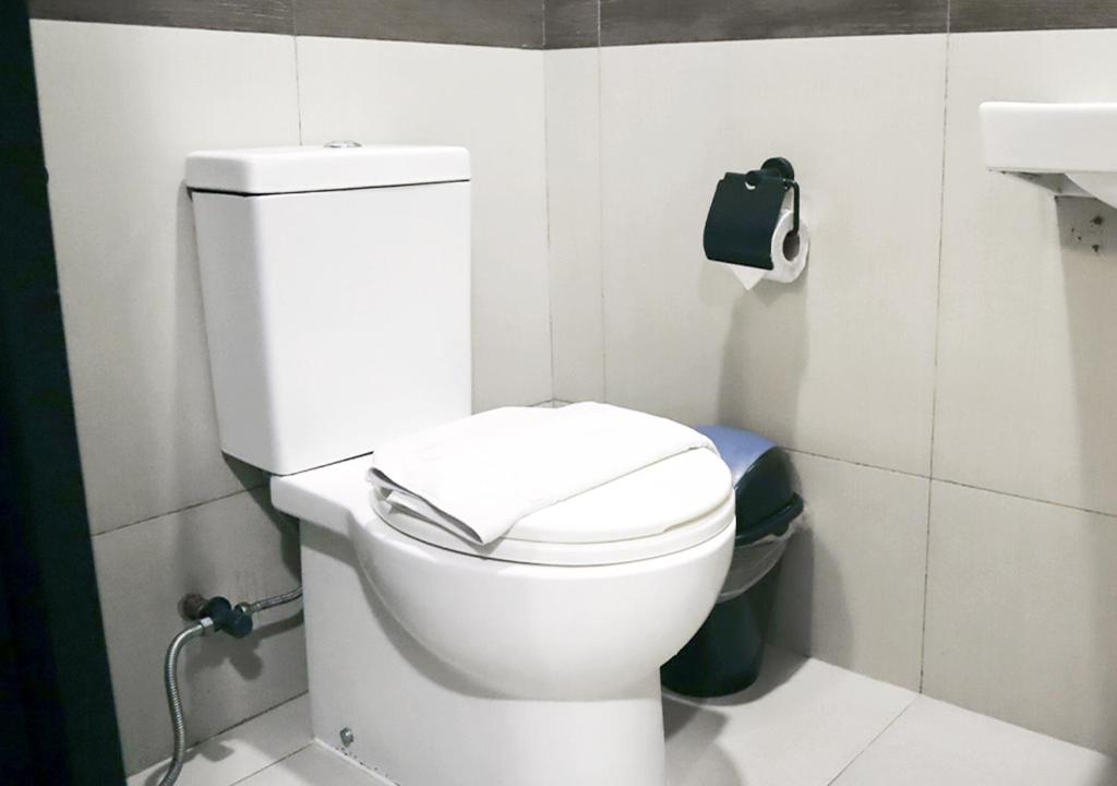 Koupelna v ubytování mySTAY Hotel BGC West
