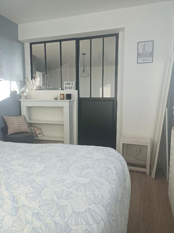 Photo de la galerie de l'établissement T2 calme et lumineux 200m gare et centre-ville, à Arras