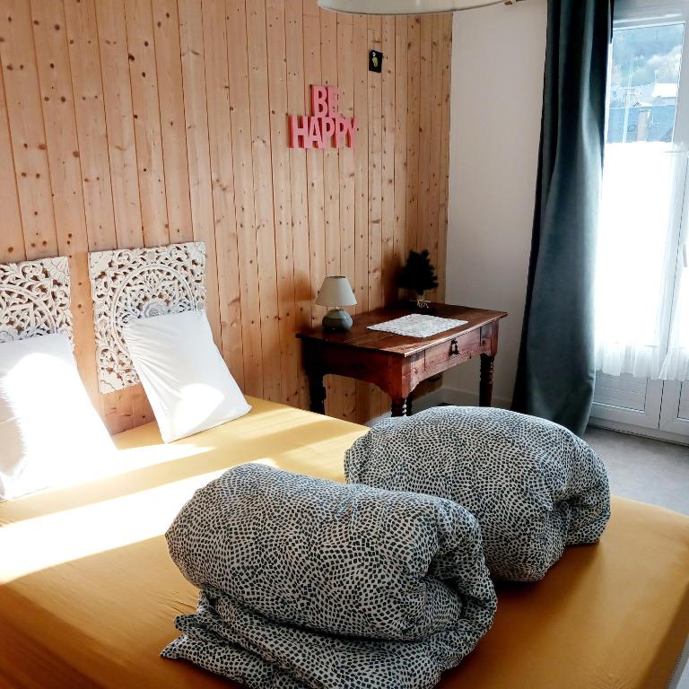 Postel nebo postele na pokoji v ubytování Gîte la Source - 85 m2 & terrasse privée