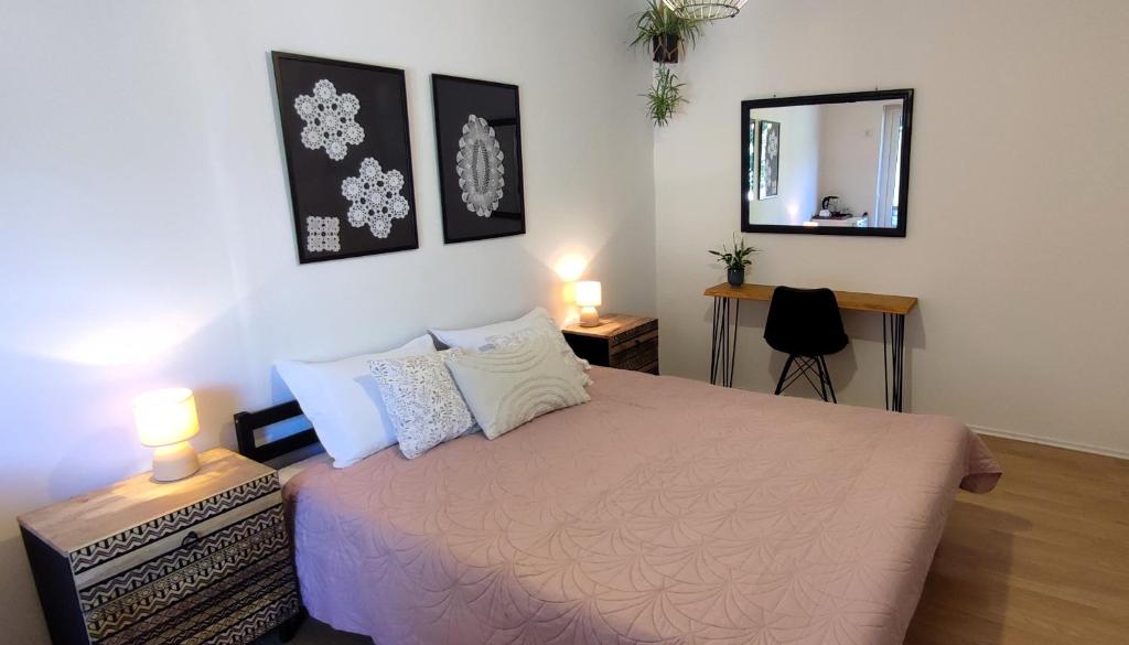Postel nebo postele na pokoji v ubytování Guest House Vuljan