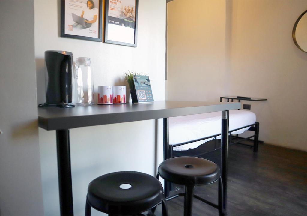 Nápoje v ubytování mySTAY Hotel BGC North