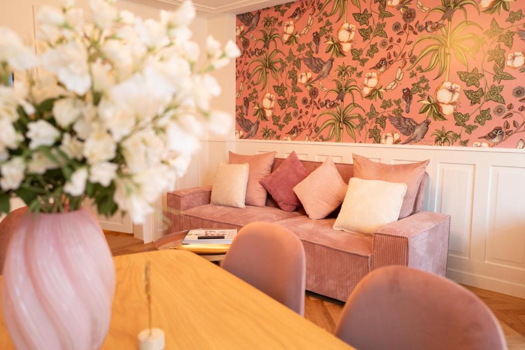 Rose Suite - Resim 22