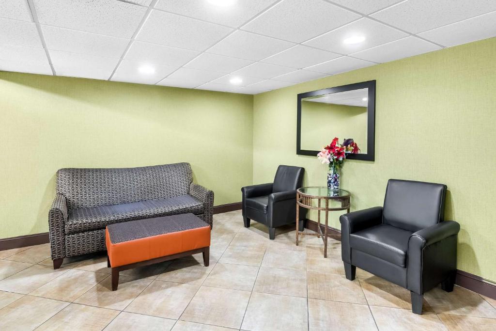 Quality Inn Selma - Smithfield photo