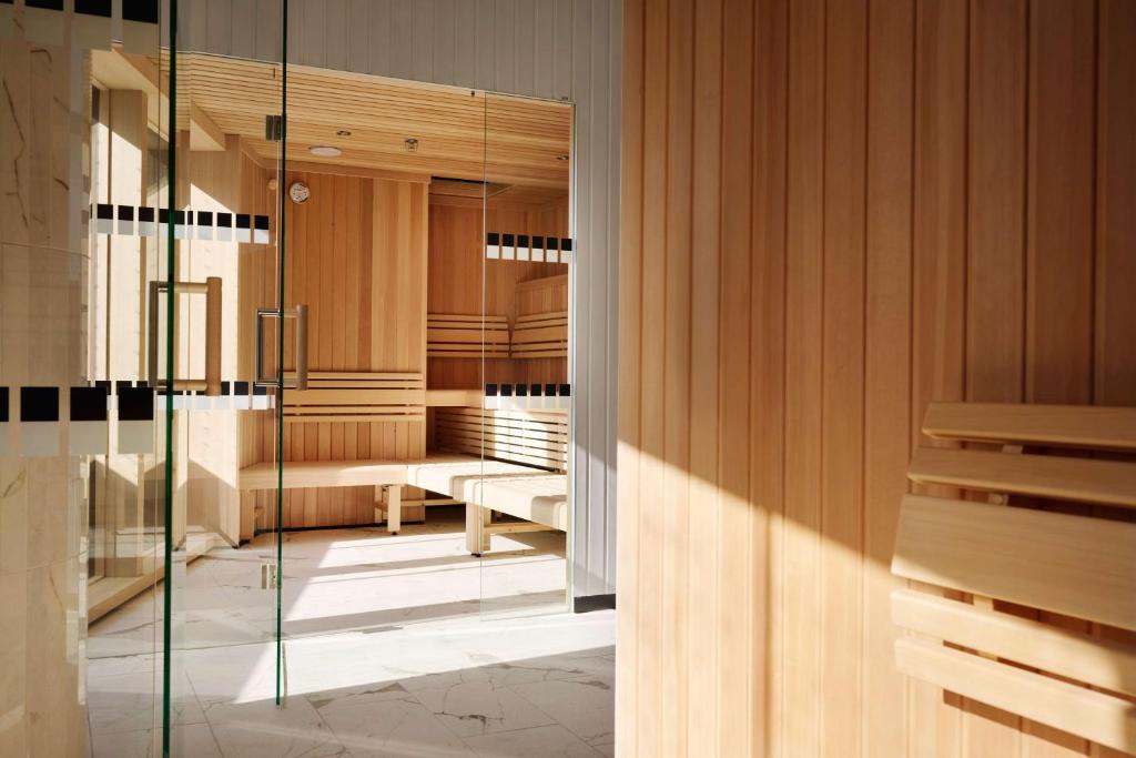 A by Adina Vienna Danube - Resim 22