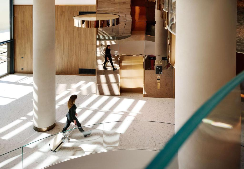 A by Adina Vienna Danube - Resim 23