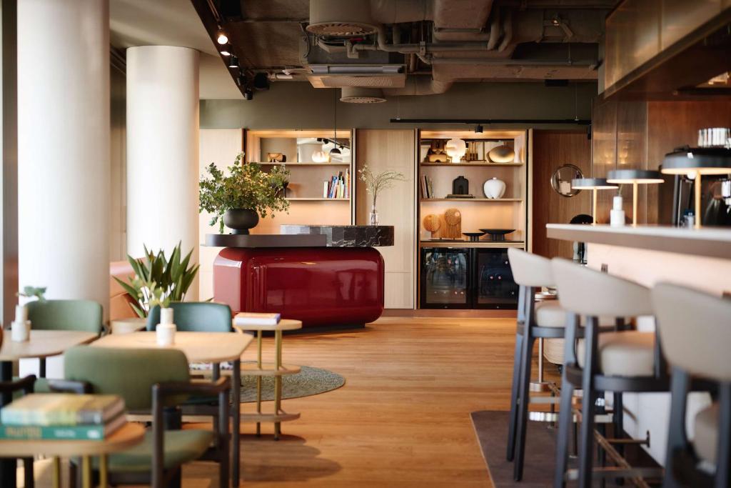 A by Adina Vienna Danube - Resim 24