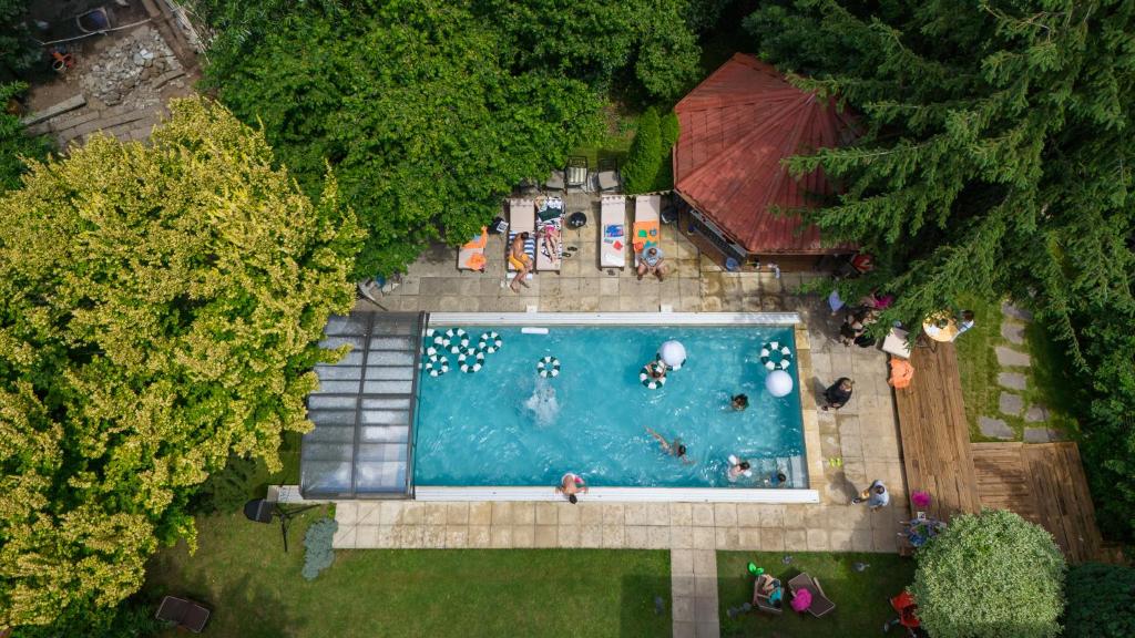 Bazén v ubytování Zaivan Retreat nebo v jeho okolí