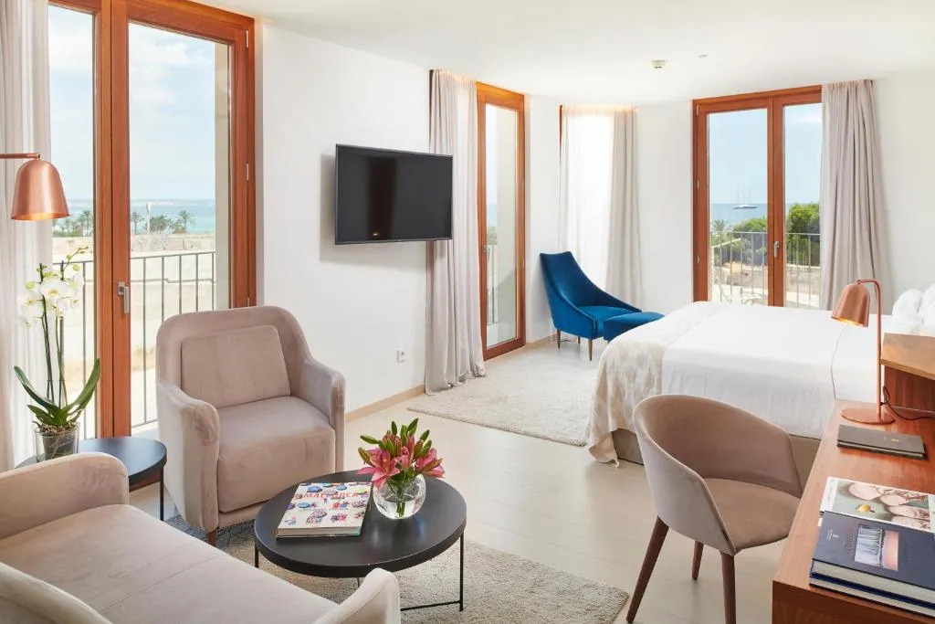 Junior Suite with Sea View and Spa Access