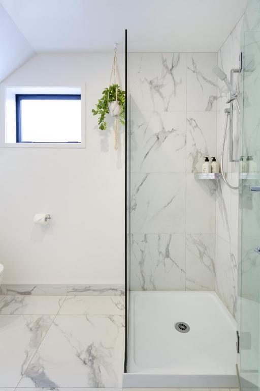 Urban Comfort on Durham St, Walk Everywhere! - Resim 40