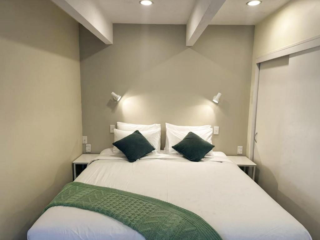 Castles Motel & Driftwood Motel - Resim 31