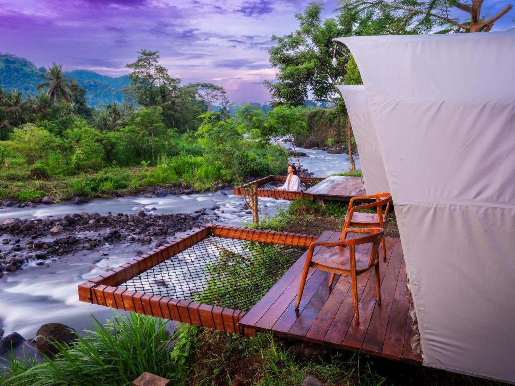 Natya River Sidemen - 9