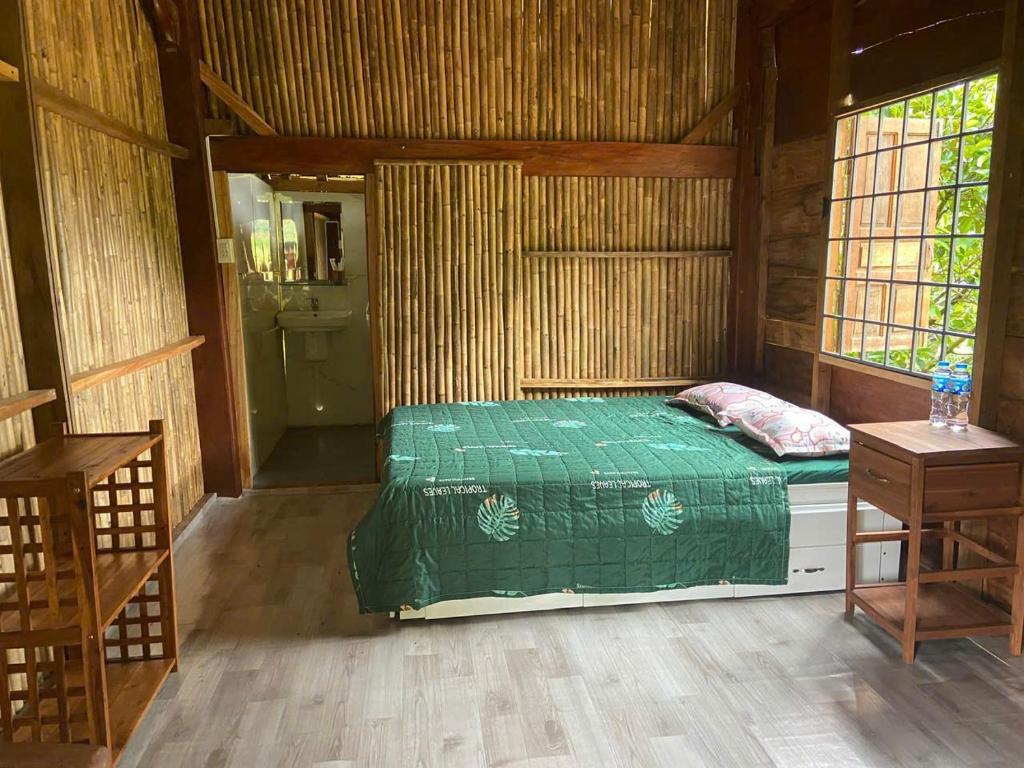Postel nebo postele na pokoji v ubytování Gạo hạt dẻ homestay