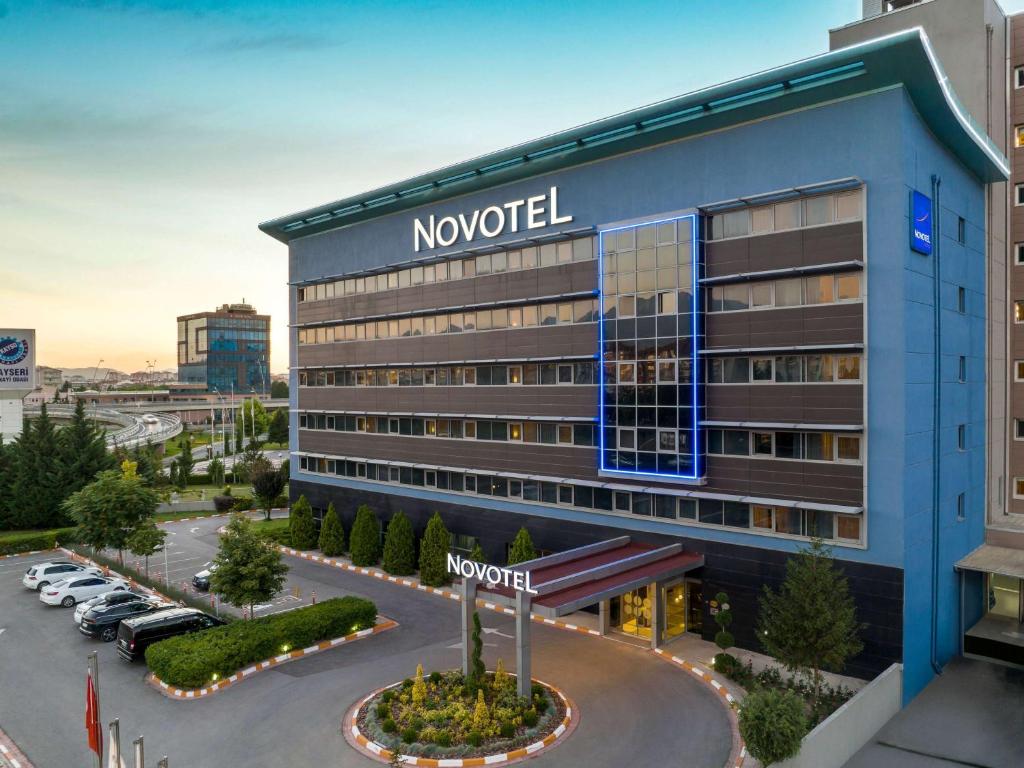 O edifício em que o hotel se localiza