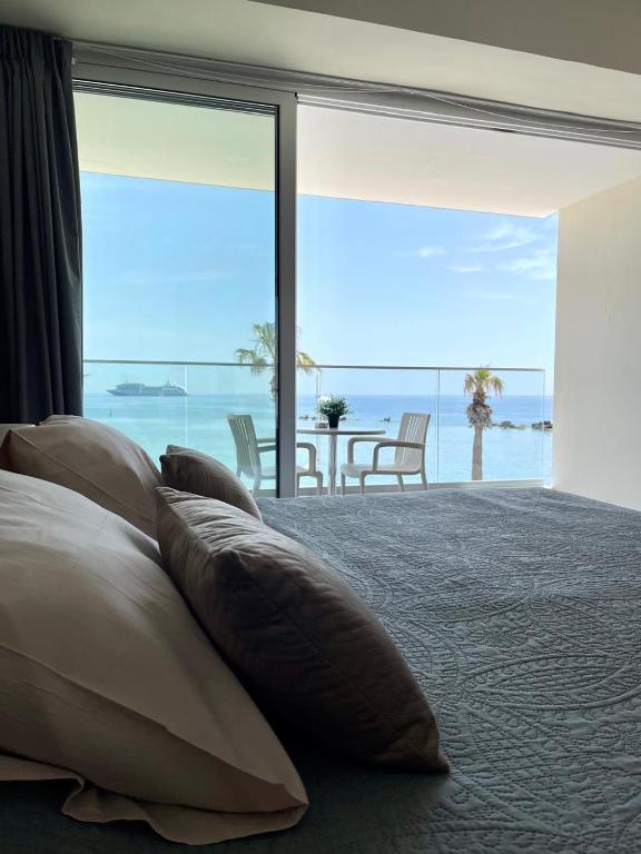 Harbour Lights Studio Apartments