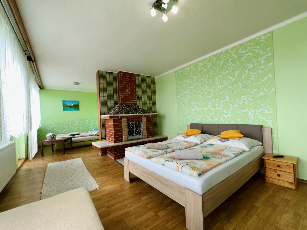 Postel nebo postele na pokoji v ubytování Privat Horec