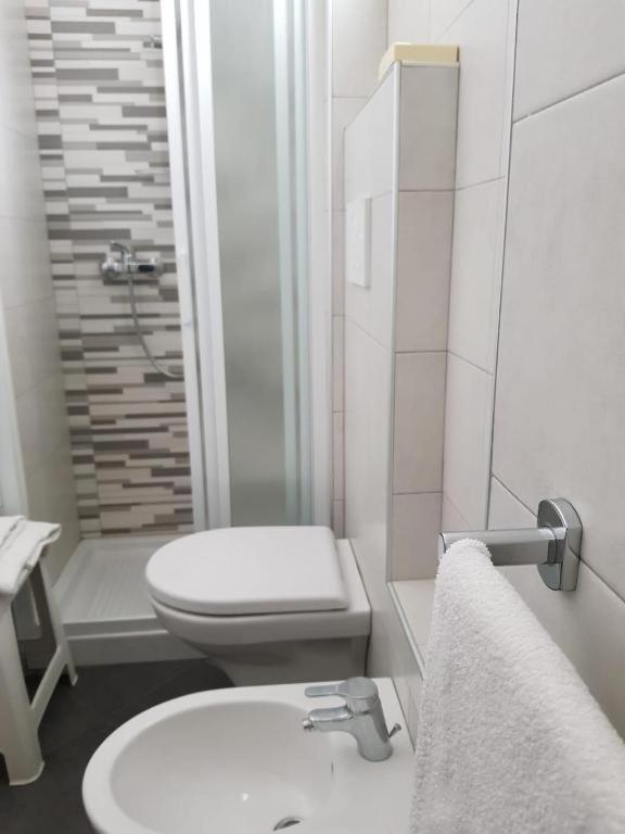 Koupelna v ubytování Alevon Hotel