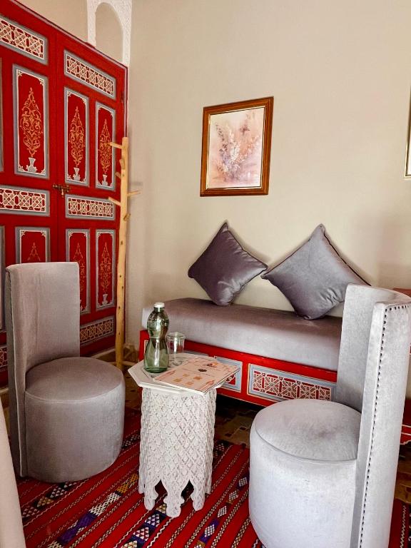 Posezení v ubytování Riad La Calèche & SPA