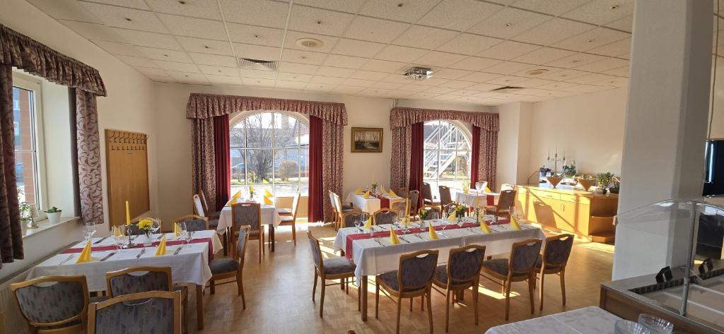 TV a/nebo společenská místnost v ubytování Hotel Blocksberg
