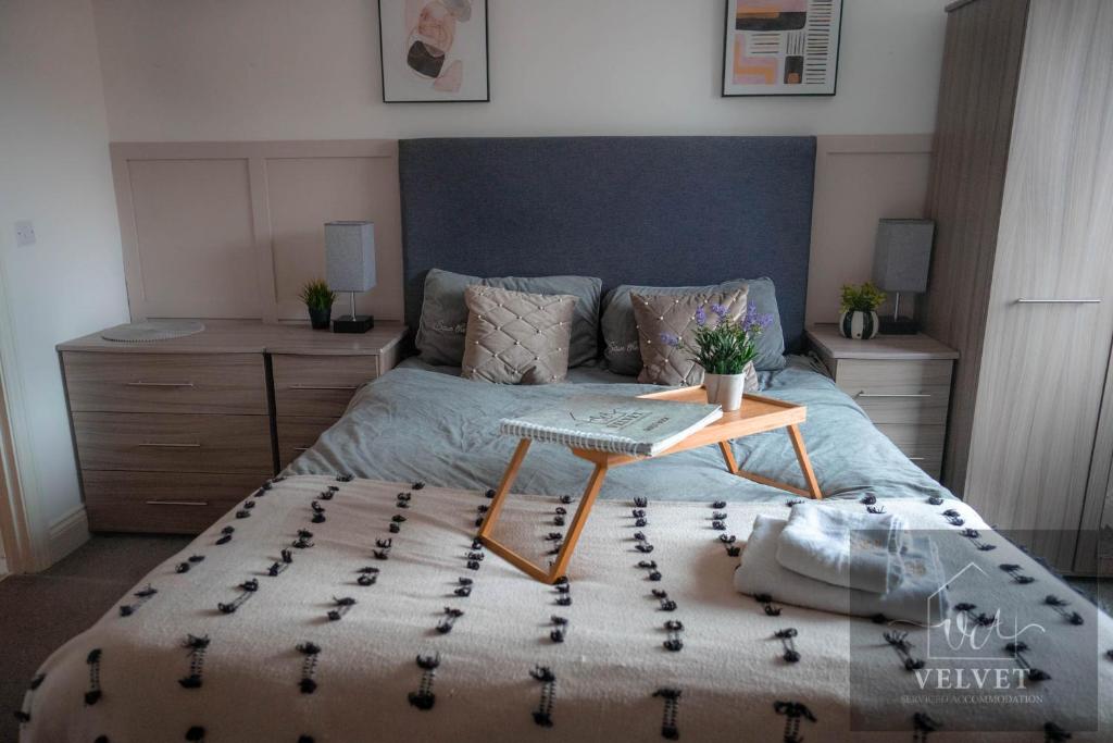Spacious 1-Bedroom Home with free private parking