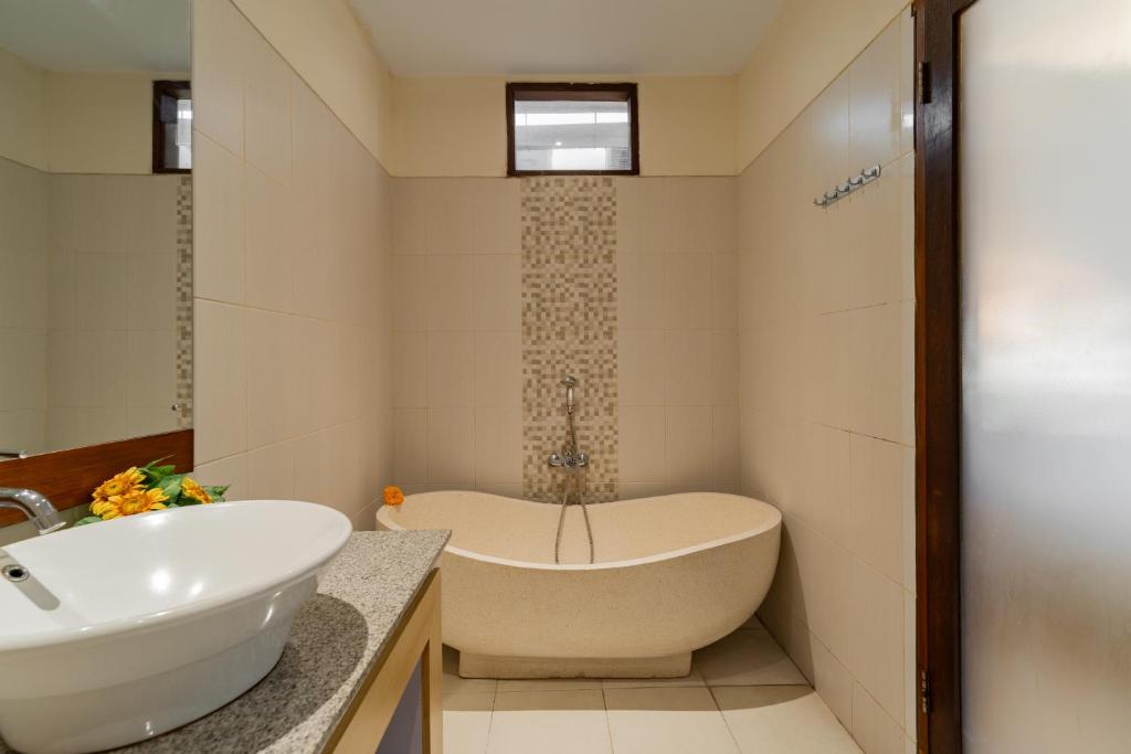 Bagno di Desak Putu Putra Hidden