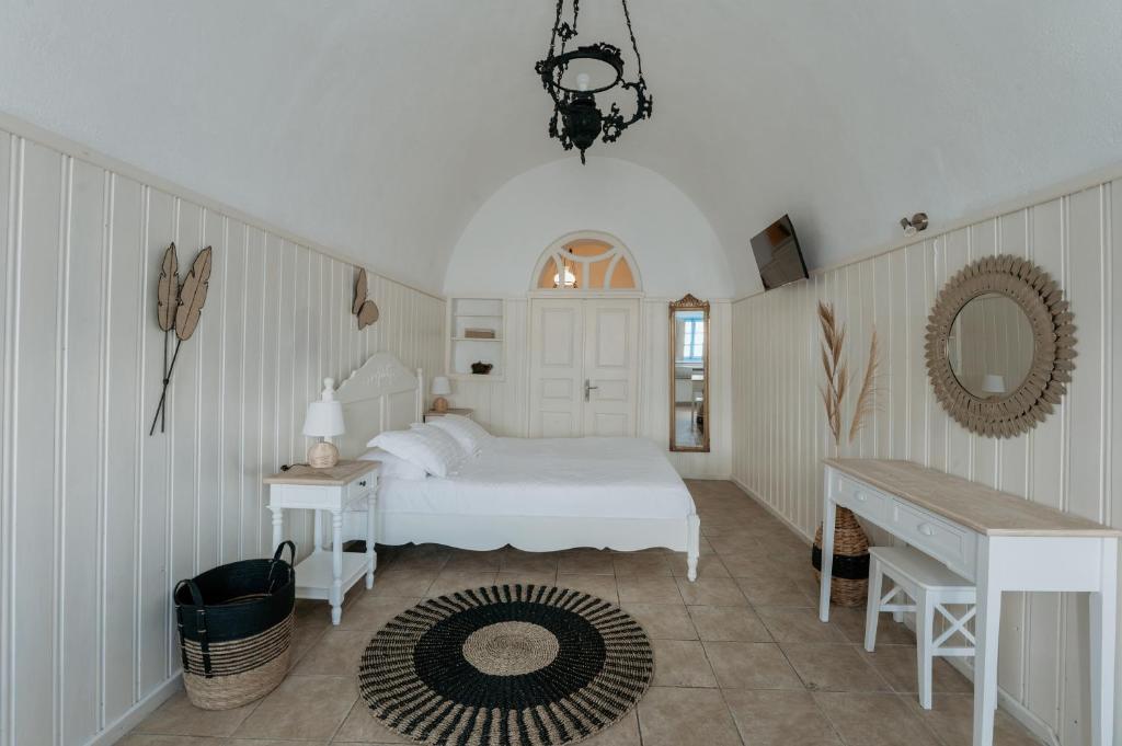 Postel nebo postele na pokoji v ubytování Simantiri Private Villa