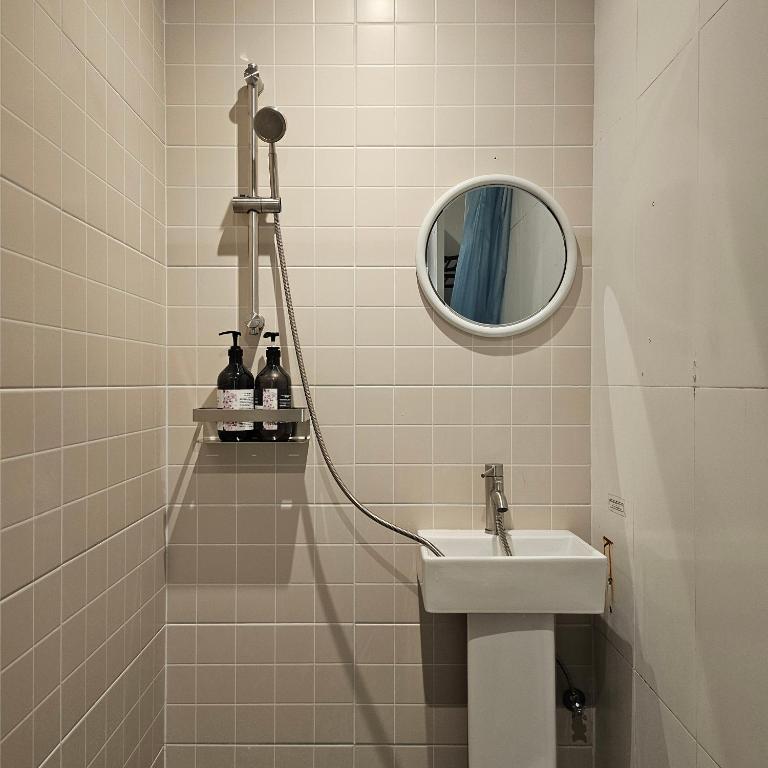 Koupelna v ubytování Mido Hostel