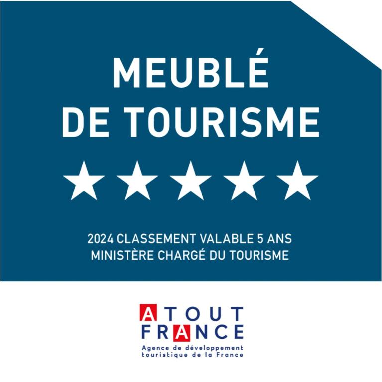a flyer for a event with a blue at La Résidence Périgourdine Meublé Tourisme 5 étoiles Luxe in Anlhiac