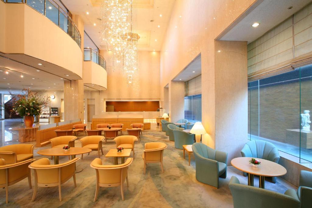 Posezení v ubytování Hotel Green Tower Makuhari