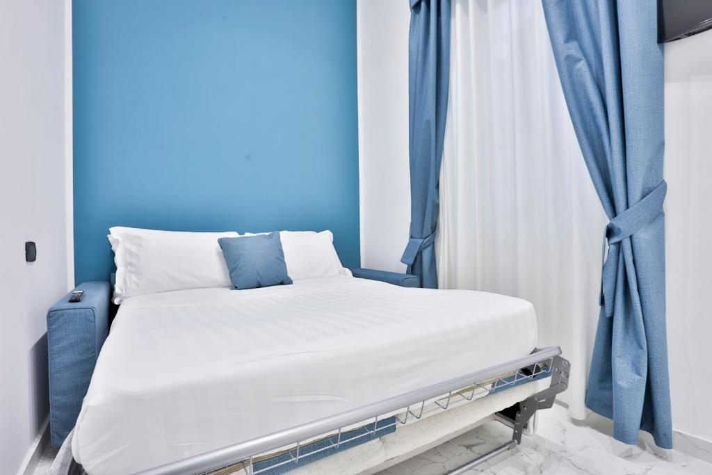 Hotiday Room Collection - Napoli Sant'Arcangelo - Resim 44