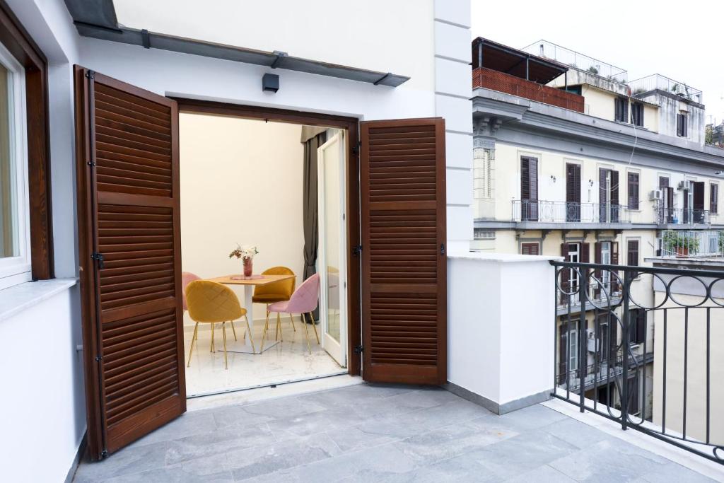 Hotiday Room Collection - Napoli Sant'Arcangelo - Resim 42