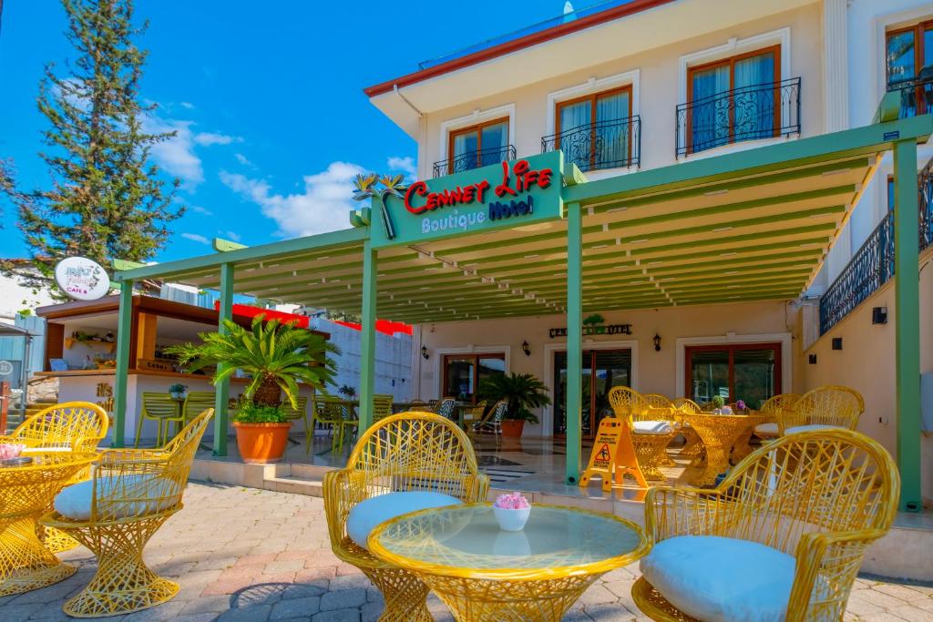Budova, kde se hotel nachází