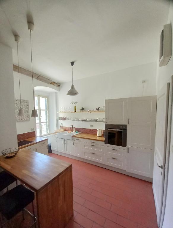 Decatera apartment tesisinde mutfak veya mini mutfak