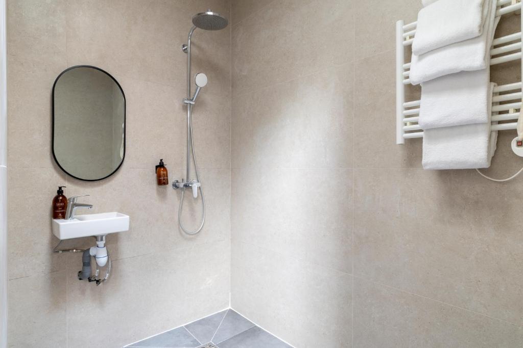 Hôtel Korner Etoile - Resim 10