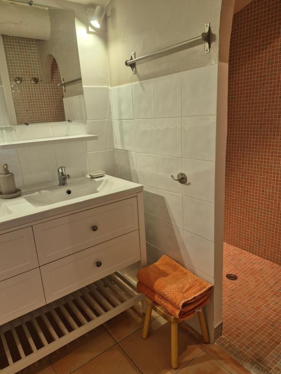 Mas Clement - Chambre et table d'hôtes - 8