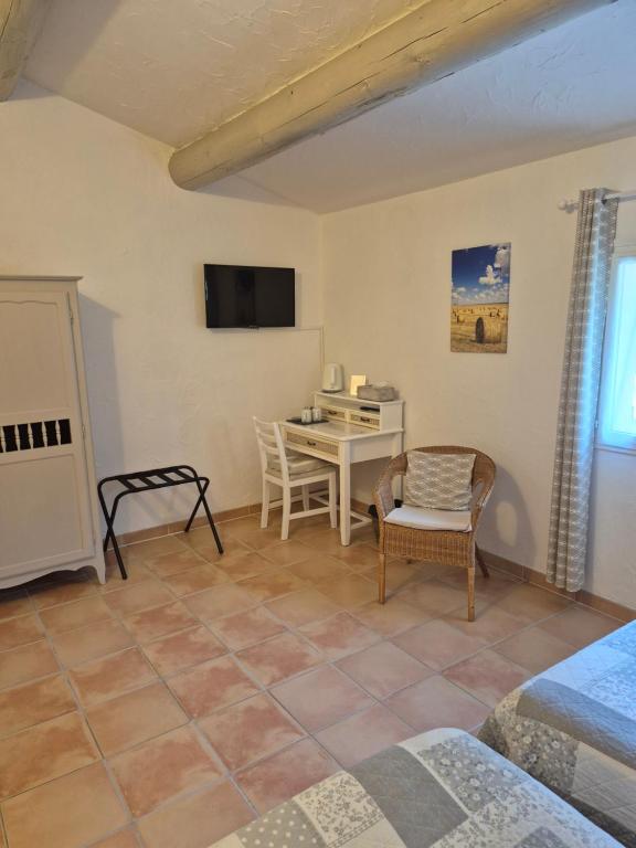 Mas Clement - Chambre et table d'hôtes - 11