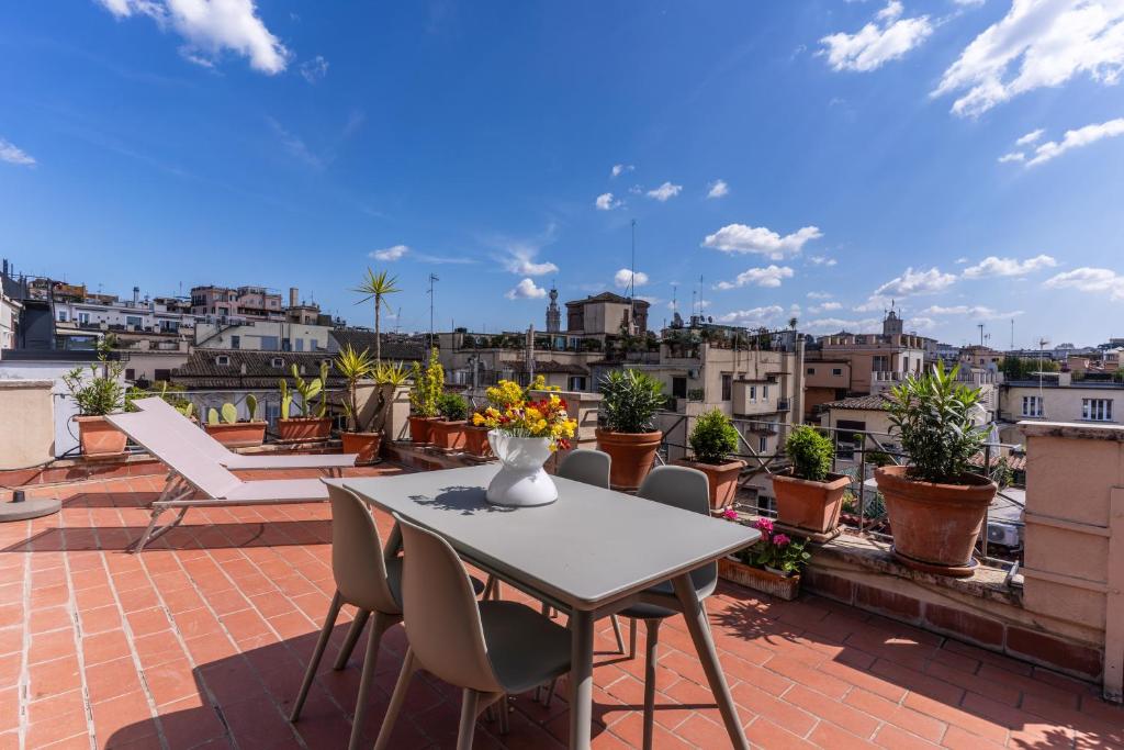 Attic with terrace Spanish Steps exclusive