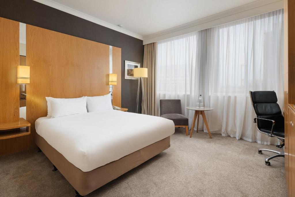 Crowne Plaza London Ealing by IHG - Resim 36