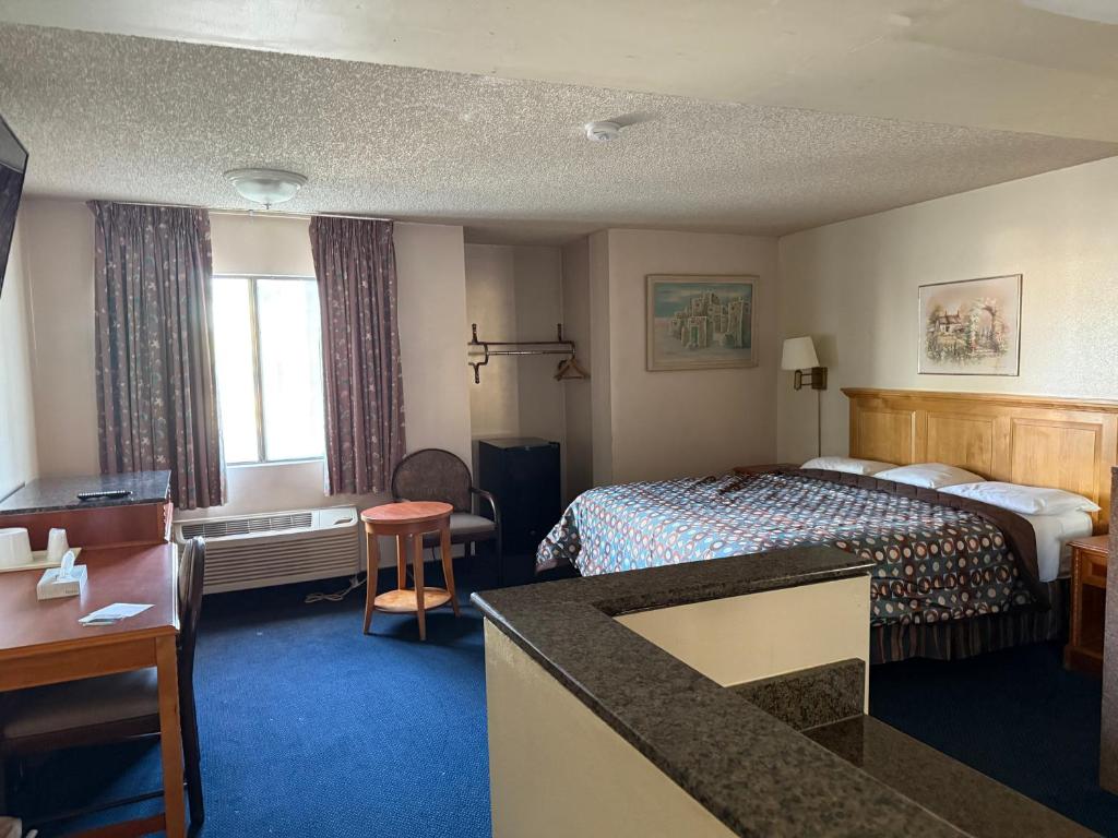 Fiesta Inn Los Angeles - Bell Gardens - Suite With Spa Bath