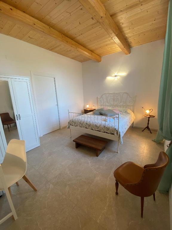 Postel nebo postele na pokoji v ubytování Seaside - A Due Passi Dal Mare