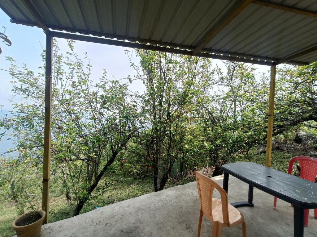 Příroda nedaleko luxury tent