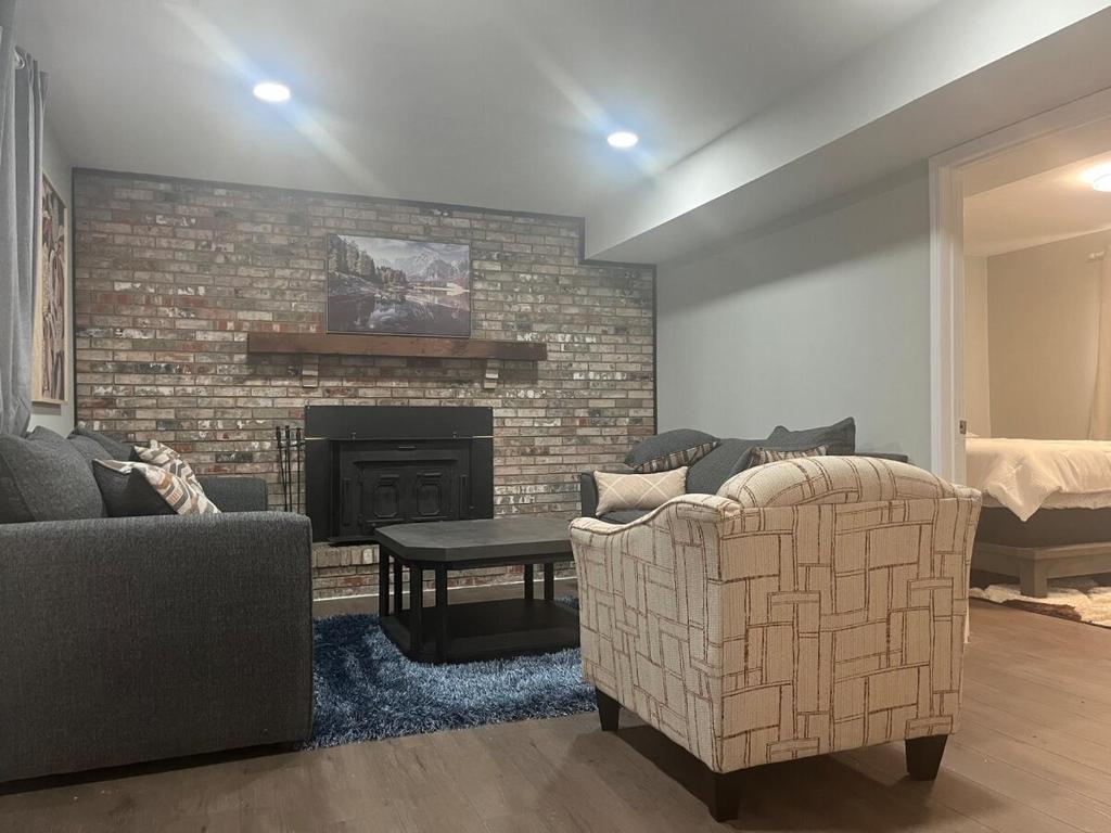 Posezení v ubytování Liberty Twp Spacious 4 bedroom house