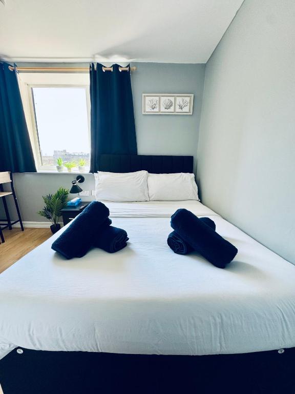 Кровать или кровати в номере Unique Studio Flat in City 1111