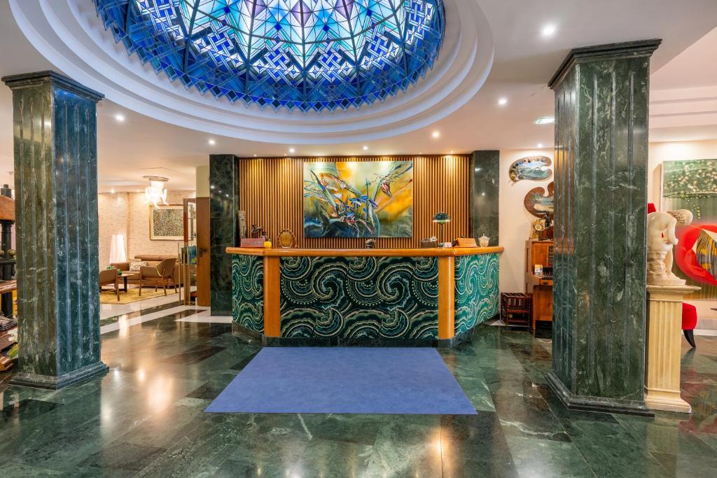 Vstupní hala nebo recepce v ubytování Hotel Sancho