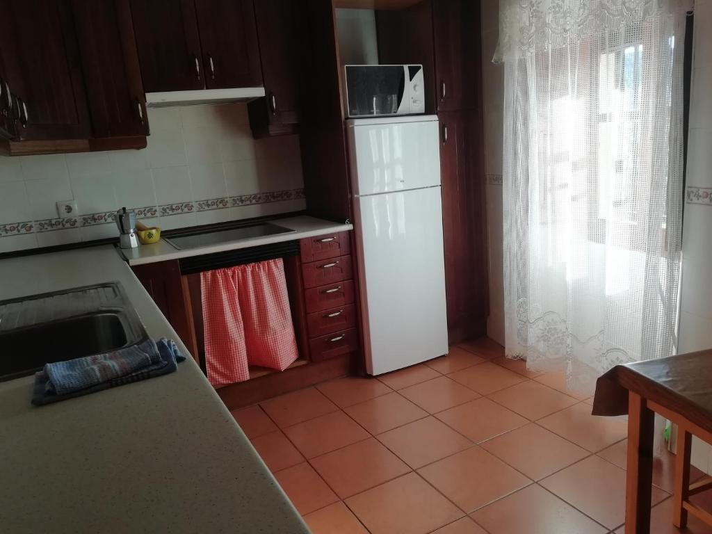 Casas del Alto Tajo - La Casa Roja - Two-Bedroom Apartment