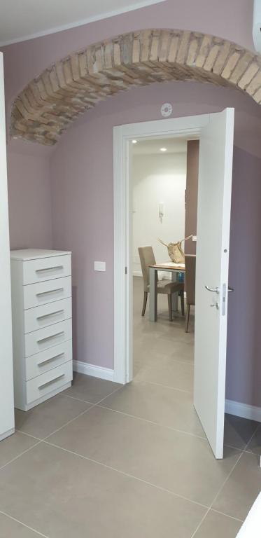 Fotografie z fotogalerie ubytování Bilocale in Via Algajola v destinaci Lido di Ostia