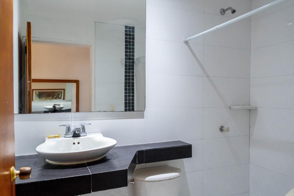 Koupelna v ubytování Hotel Veleros Cartagena