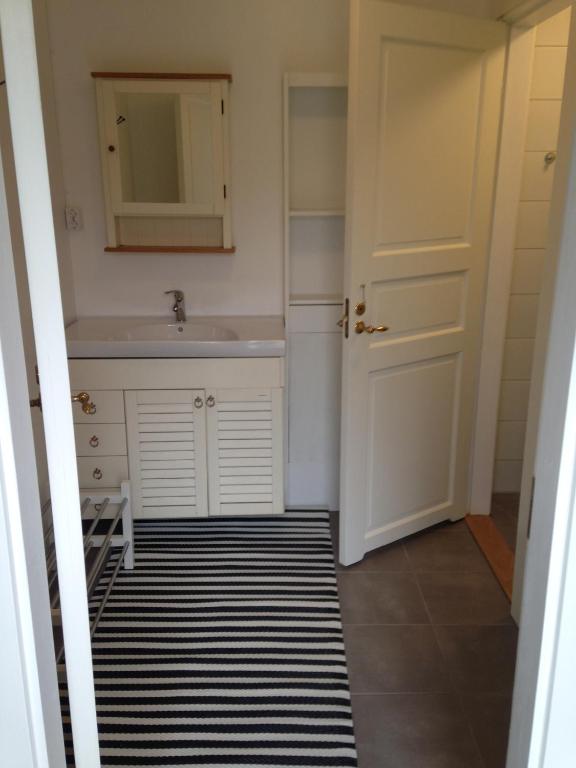 Koupelna v ubytování Gripenbergs Gårdsbutik